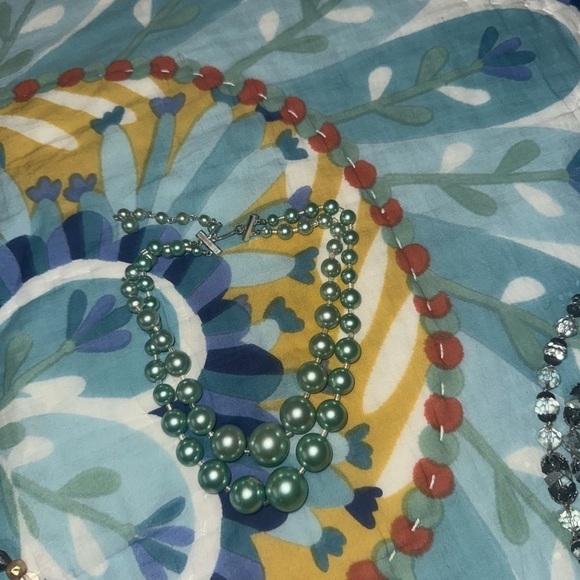 Set of two necklaces - Picture 2 of 3